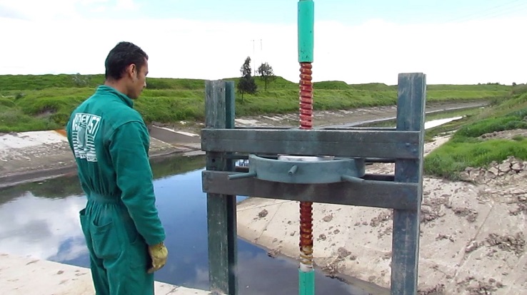 bocatoma de tornillo compuerta para ingreso de agua al estanque tornillo de succión que toma las truchas del estanque tornillo “sinfín” piscícolas acuicultura compuertas de tornillo compuerta de la laguna 04 0123456789 bocatoma de tornillo compuerta para ingreso de agua al estanque tornillo de succión que toma las truchas del estanque tornillo “sinfín” piscícolas acuicultura compuertas de tornillo compuerta de la laguna 04231546879 bocatoma de tornillo compuerta para ingreso de agua al estanque tornillo de succión que toma las truchas del estanque tornillo “sinfín” piscícolas acuicultura compuertas de tornillo compuerta de la laguna 048795462130